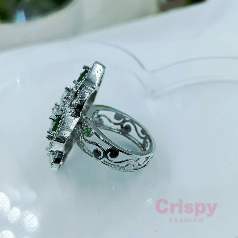 Luxurious Green American Diamond Ring