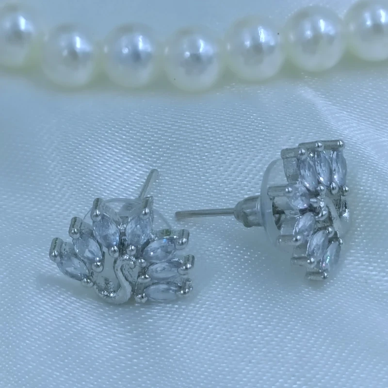 Sparkling Peacock Stud Earring