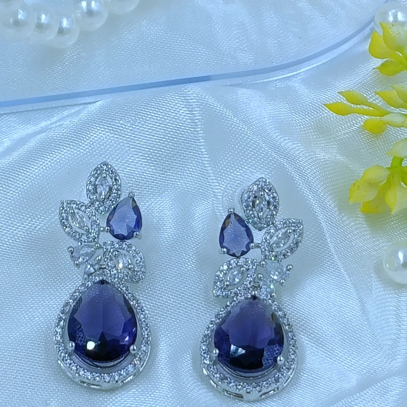 Pear Cut Tanzanite Drop Earring