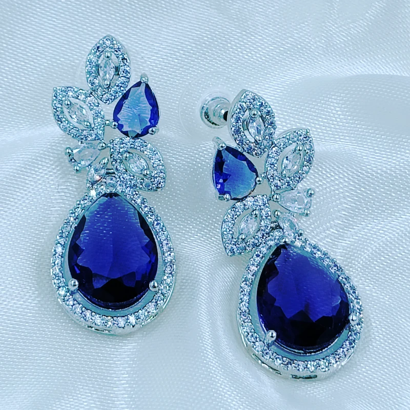 Pear Cut Tanzanite Drop Earring