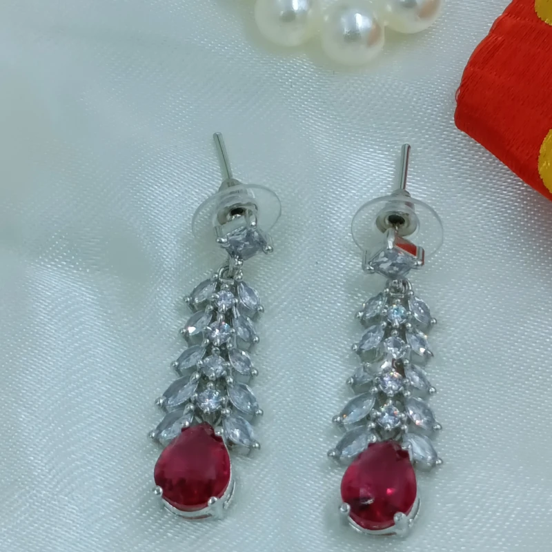Women's Silver-Plated American Diamond Floral Drop Earrings