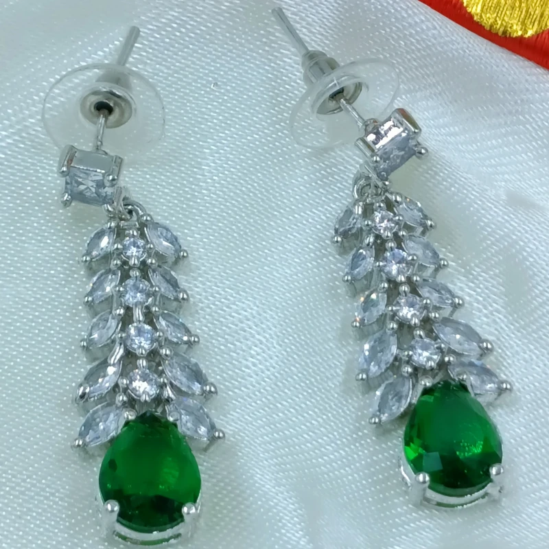 Women's Silver-Plated American Diamond Floral Drop Earrings
