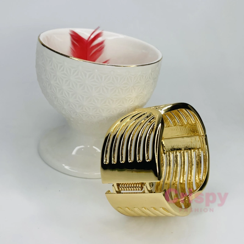 Golden Polished Intertwined Kada Bracelet For Women