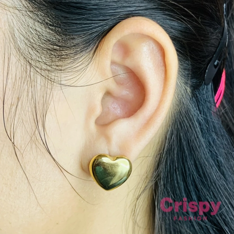 Classic Golden Polished Heart Stud Earrings