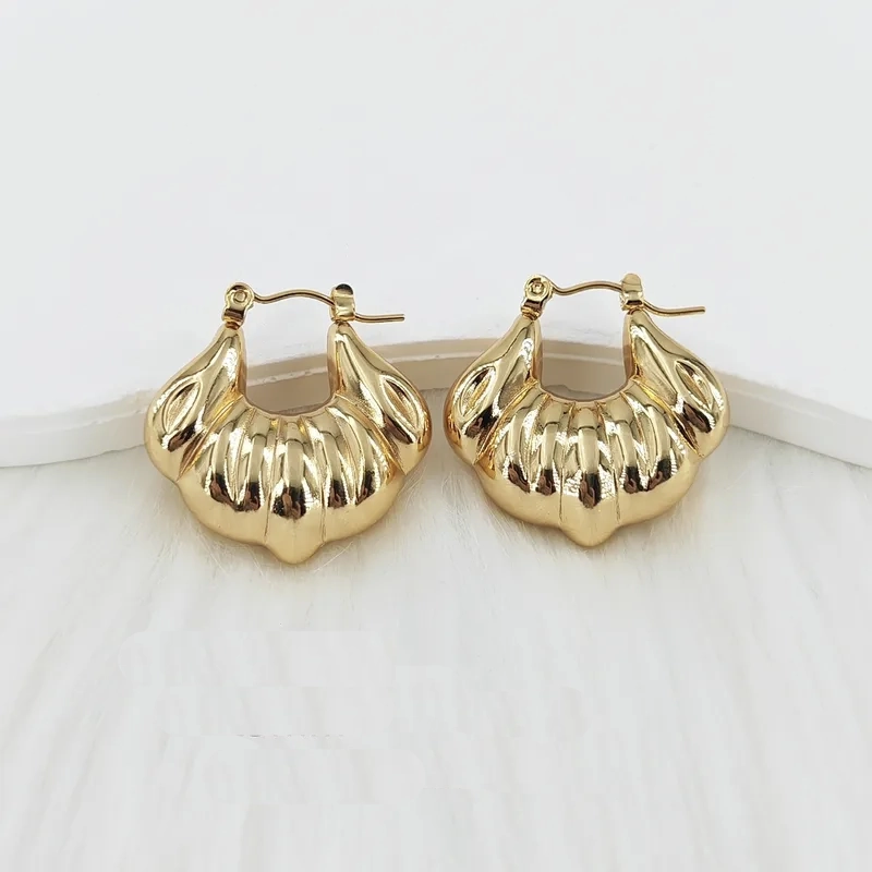 Bold Ribbed Golden Polished Hoop Earrings